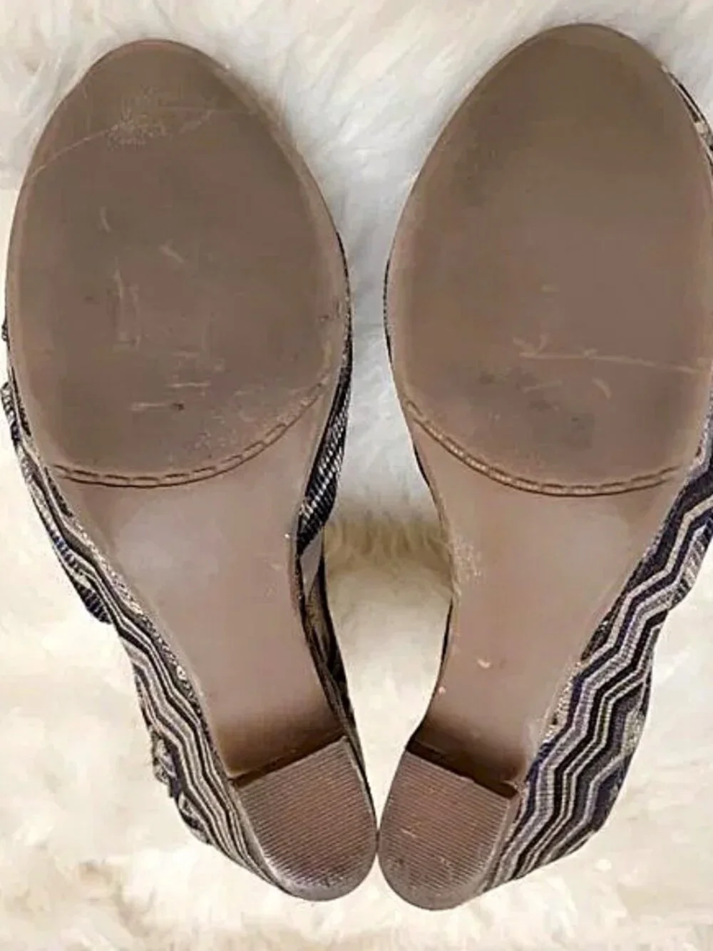 Crown Vintage Chevron Design Platform Wedge Sandal SZ 7.5